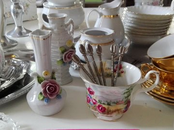 HIGH TEA SERVIES HUREN