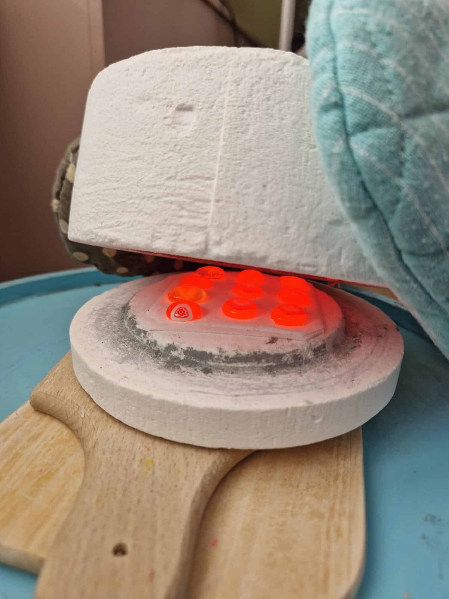 WORKSHOP SIERADEN MAKEN GLAS FUSING - Afbeelding 5